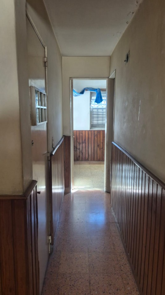OPORTUNIDAD UNICA: 170 m² de Categoria a Modernizar en calle Cafferata