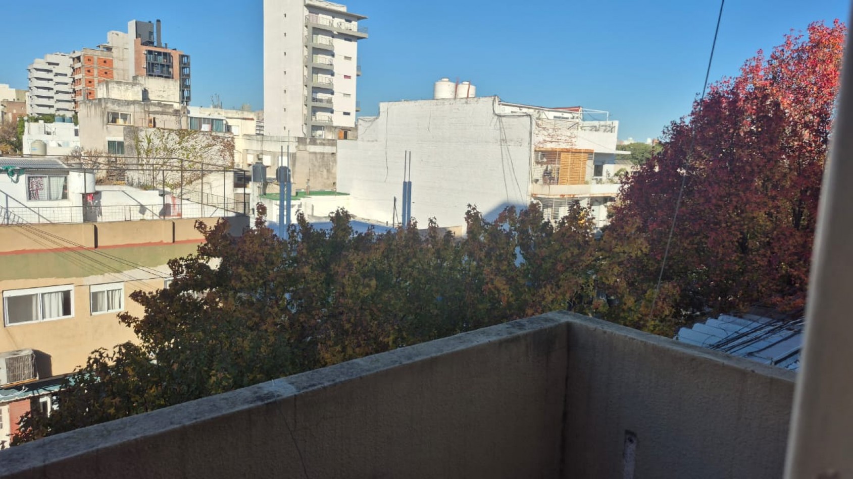 OPORTUNIDAD UNICA: 170 m² de Categoria a Modernizar en calle Cafferata