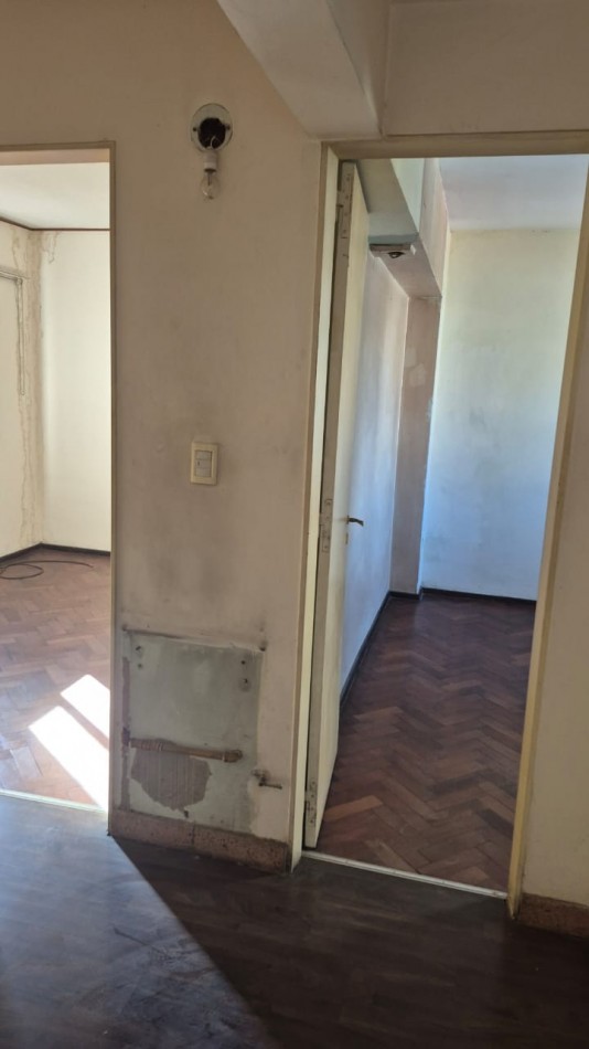OPORTUNIDAD UNICA: 170 m² de Categoria a Modernizar en calle Cafferata