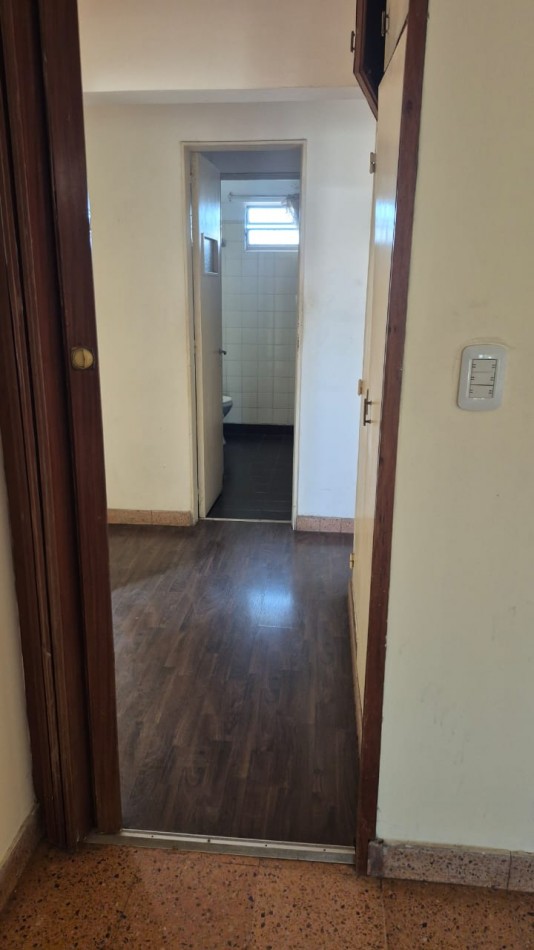 OPORTUNIDAD UNICA: 170 m² de Categoria a Modernizar en calle Cafferata