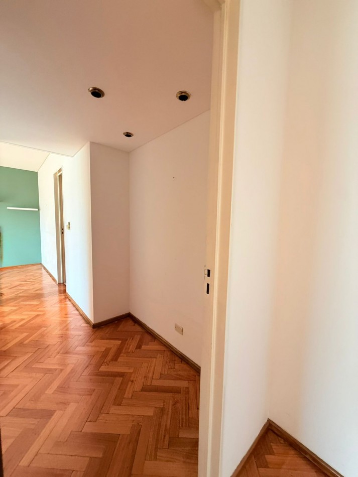 Piso Exclusivo 7 Ambientes - 280m² - Quincho con Parrilla y Cochera - Flores