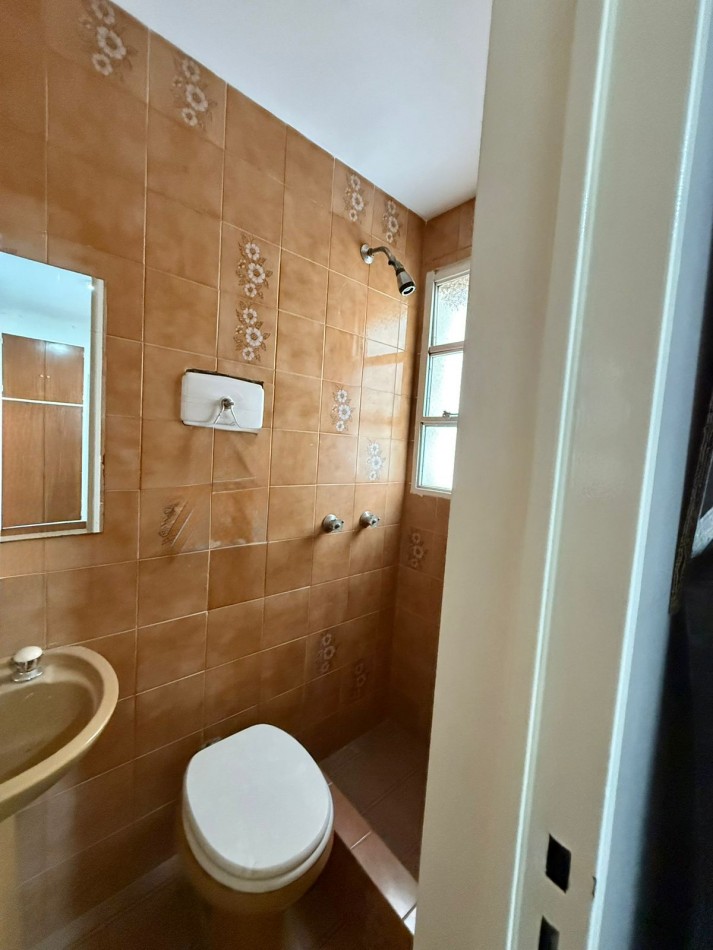 Piso Exclusivo 7 Ambientes - 280m² - Quincho con Parrilla y Cochera - Flores