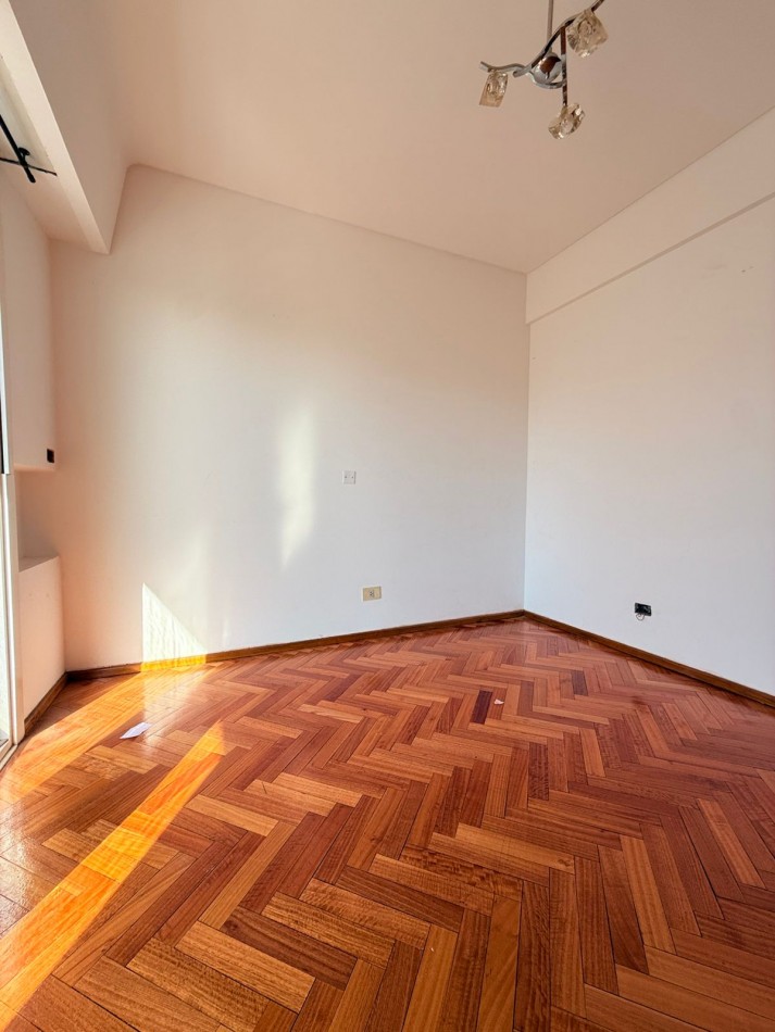 Piso Exclusivo 7 Ambientes - 280m² - Quincho con Parrilla y Cochera - Flores