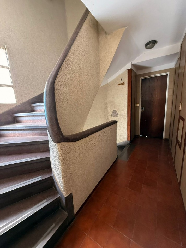 Piso Exclusivo 7 Ambientes - 280m² - Quincho con Parrilla y Cochera - Flores