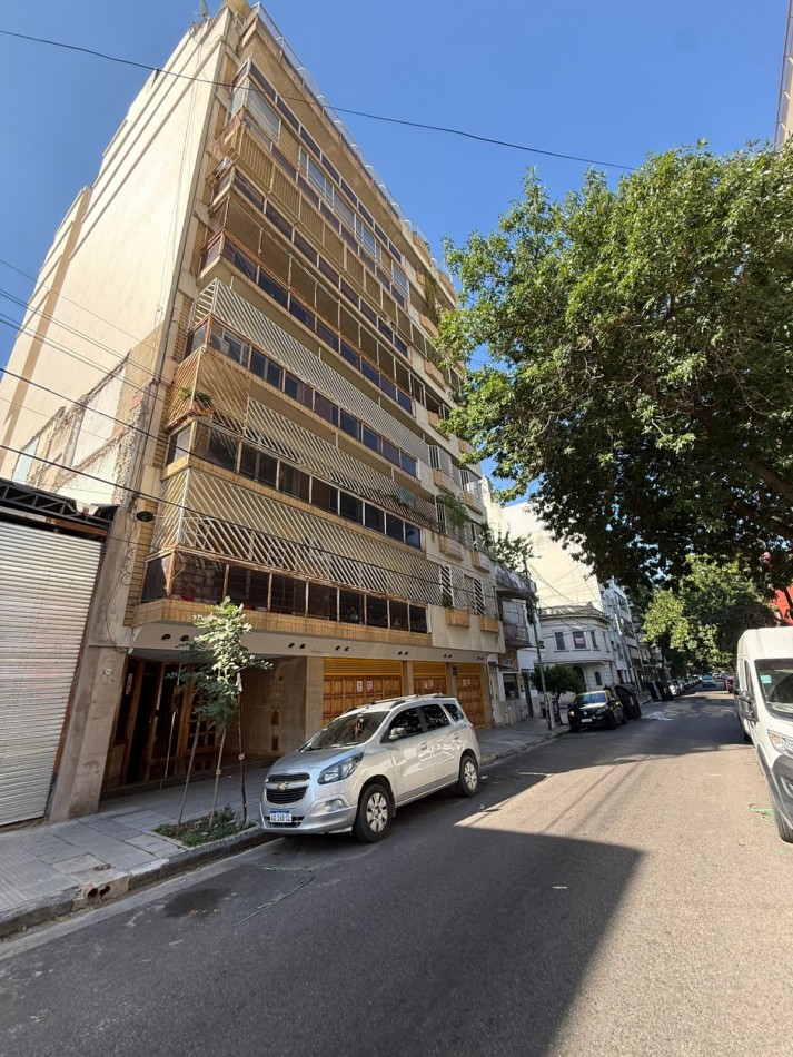 Piso Exclusivo 7 Ambientes - 280m² - Quincho con Parrilla y Cochera - Flores