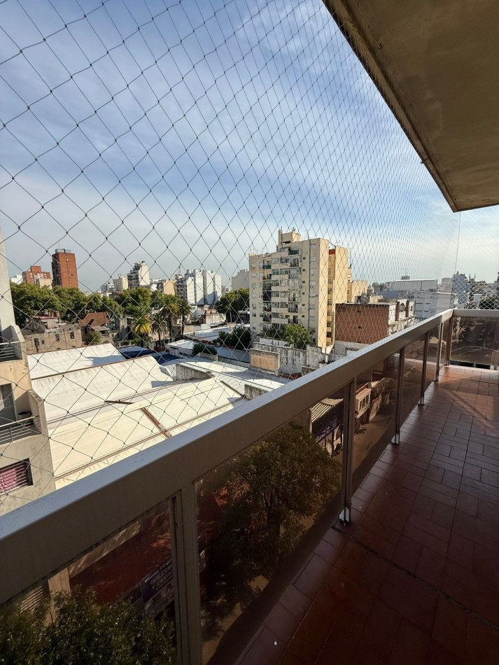 Piso Exclusivo 7 Ambientes - 280m² - Quincho con Parrilla y Cochera - Flores
