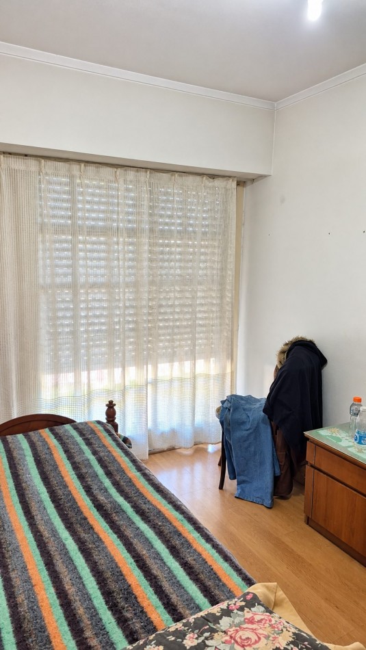 IMPOSTANTE CASA EN ESQUINA - 500 m² CONSTRUIDOS EN EL CORAZON DE ECHESORTU