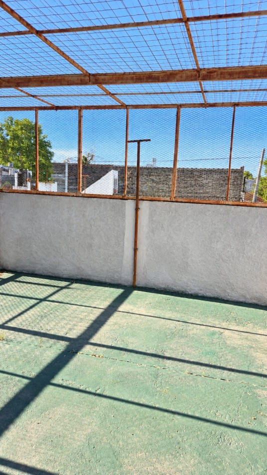 IMPOSTANTE CASA EN ESQUINA - 500 m² CONSTRUIDOS EN EL CORAZON DE ECHESORTU