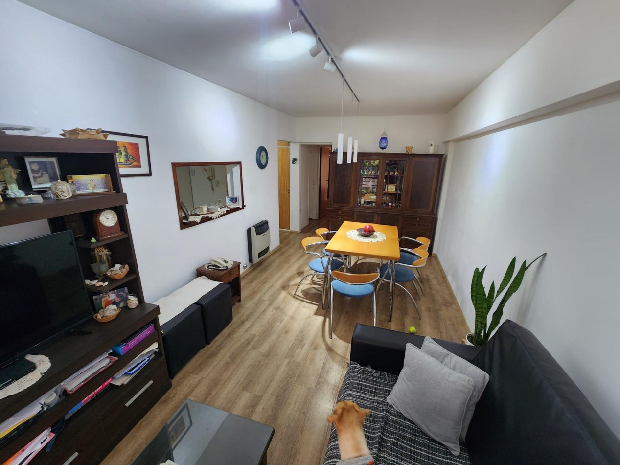 DEPARTAMENTO 2 DORMITORIOS CON PATIO, BALCON Y COCHERA - MACROCENTRO