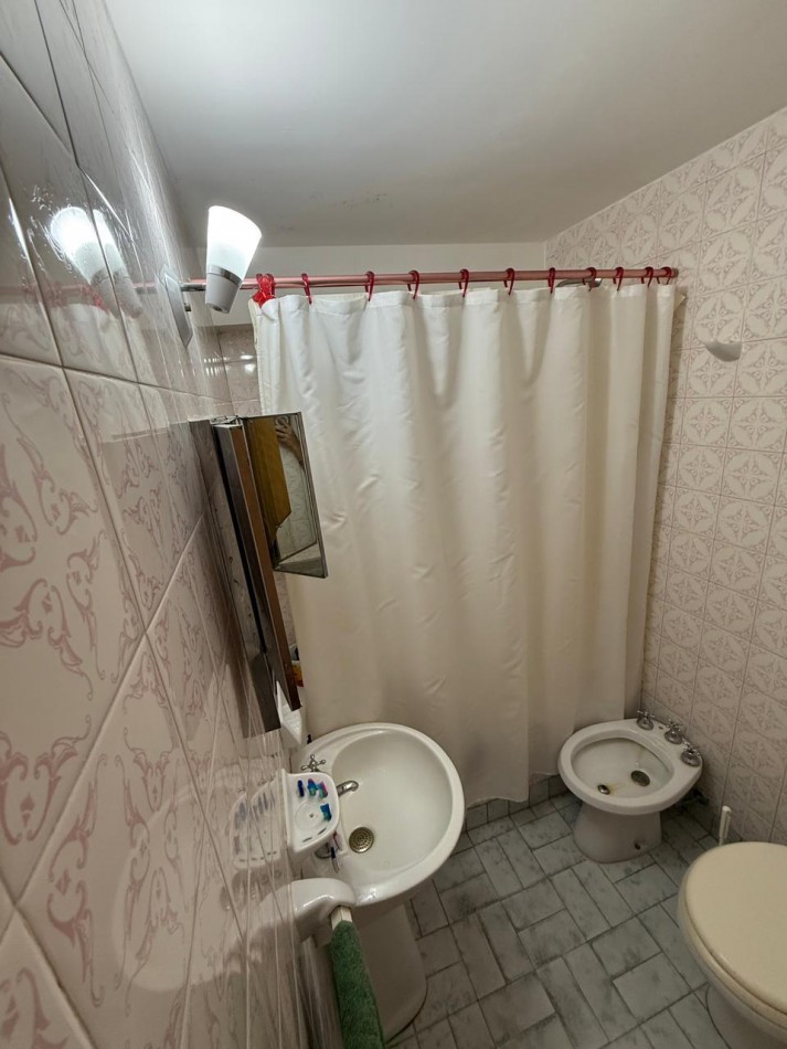 DEPARTAMENTO 2 DORMITORIOS CON PATIO, BALCON Y COCHERA - MACROCENTRO