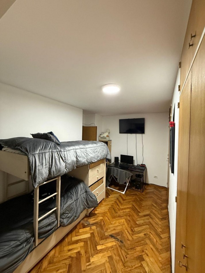 DEPARTAMENTO 2 DORMITORIOS CON PATIO, BALCON Y COCHERA - MACROCENTRO