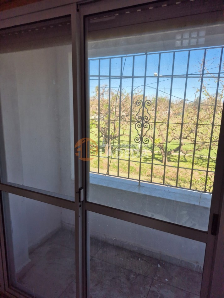 ALQUILER DEPARTAMENTO EN 1ER PISO FUNES - 