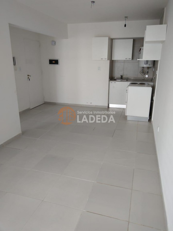 DEPARTAMENTO DE 1 DORMITORIO CON COCHERA