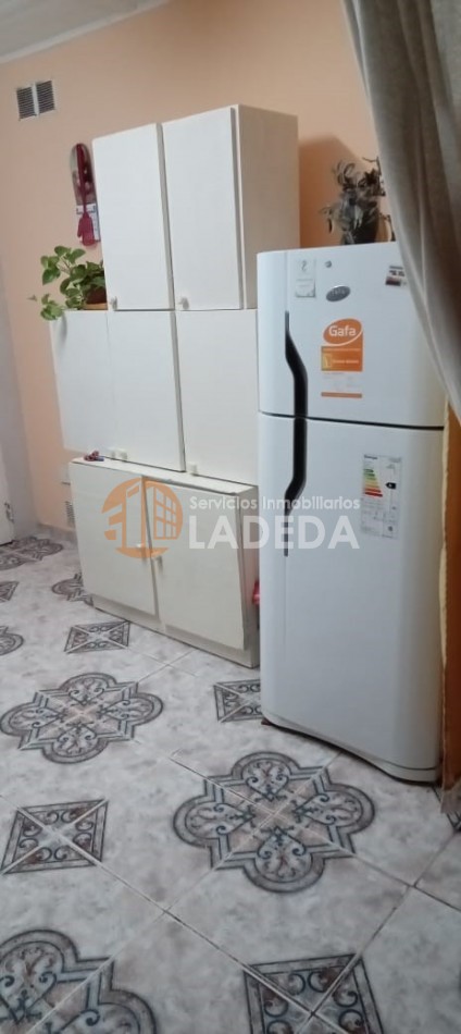 CASA 3 DORMITORIOS Y HERMOSO JARDIN EN ZAVALLA