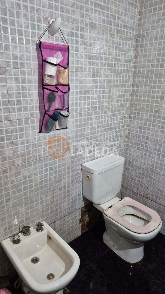 TERRENO DE 660M2 EN FUNES - CON CASA PARA RECICLAR