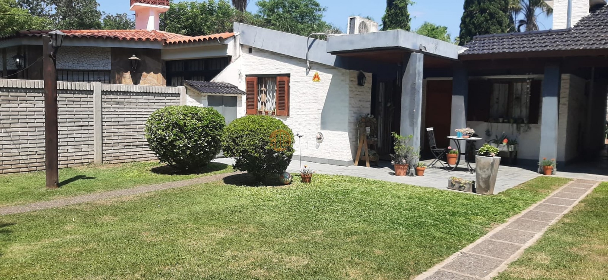 HERMOSA CASA EN FUNES - GARITA 3