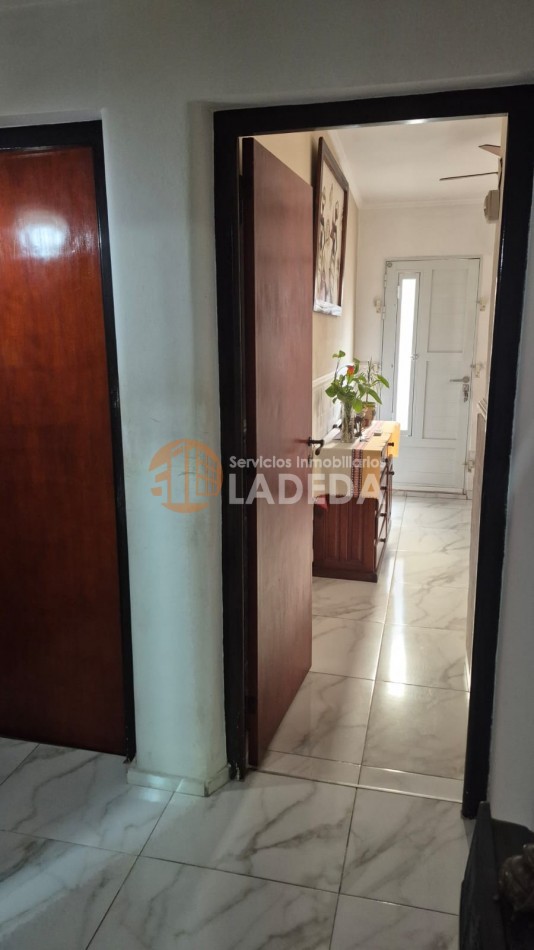 HERMOSA CASA EN EL BARRIO BELGRANO, A METROS DE CALLE MENDOZA