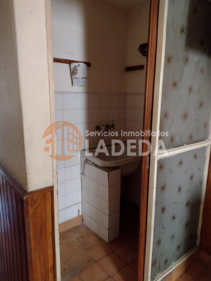 OPORTUNIDAD UNICA: 170 m² de Categoria a Reciclar en calle Cafferata