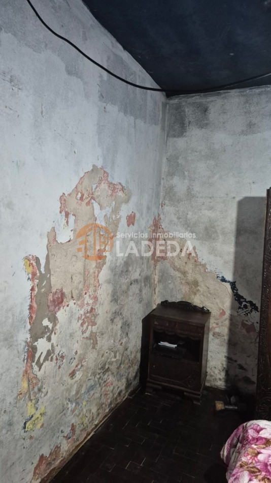TERRENO DE 660M2 EN FUNES - CON CASA PARA RECICLAR