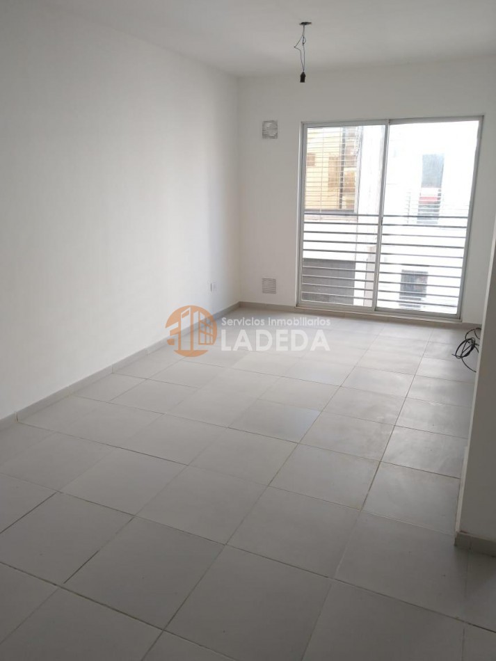 DEPARTAMENTO DE 1 DORMITORIO CON COCHERA