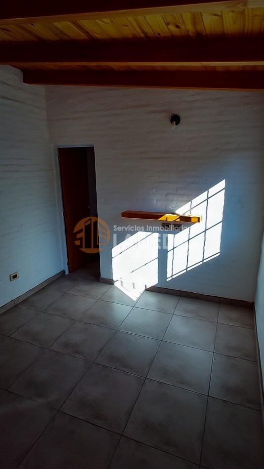 CASA EN ALQUILER EN FUNES
