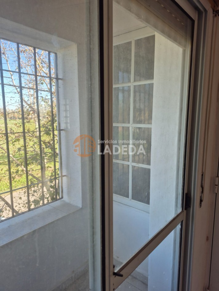 ALQUILER DEPARTAMENTO EN 1ER PISO FUNES - 