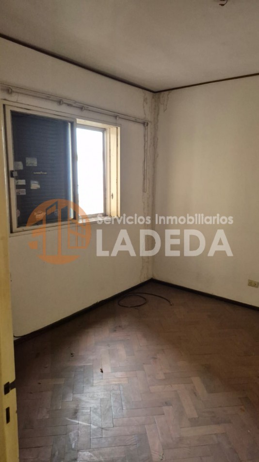 OPORTUNIDAD UNICA: 170 m² de Categoria a Reciclar en calle Cafferata