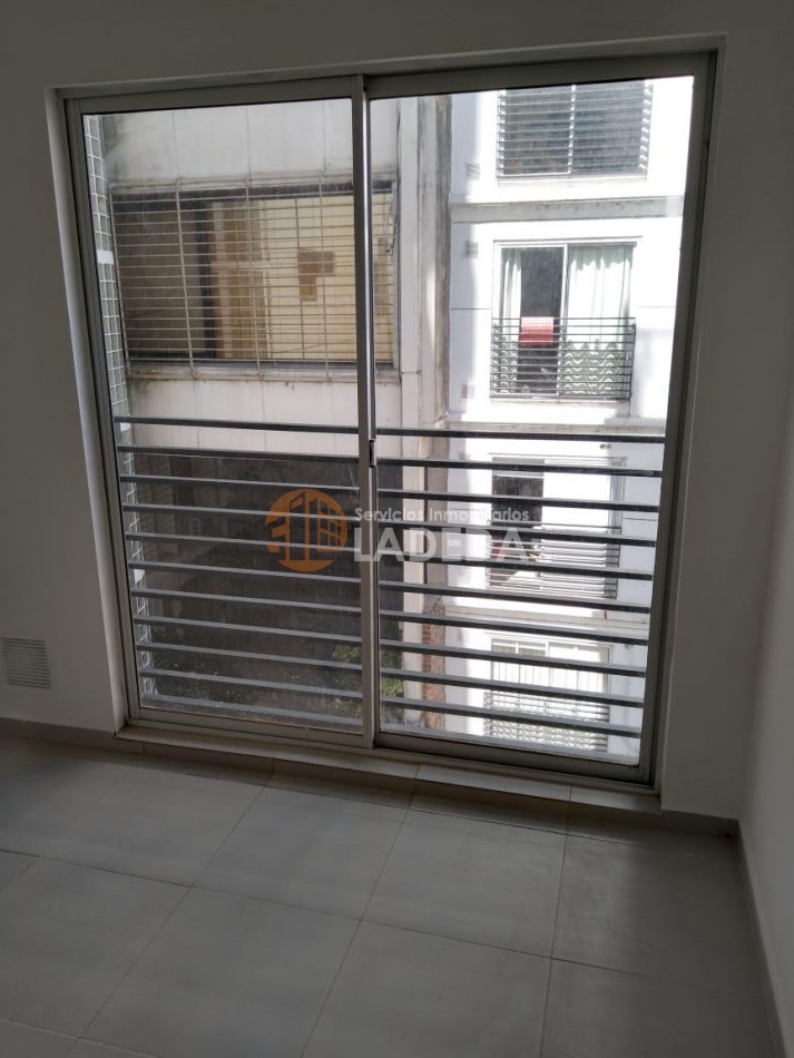 DEPARTAMENTO DE 1 DORMITORIO CON COCHERA