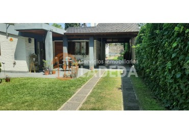 HERMOSA CASA EN FUNES - GARITA 3