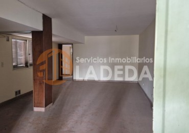 OPORTUNIDAD UNICA: 170 m² de Categoria a Reciclar en calle Cafferata